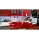 Cuisine rouge brillant